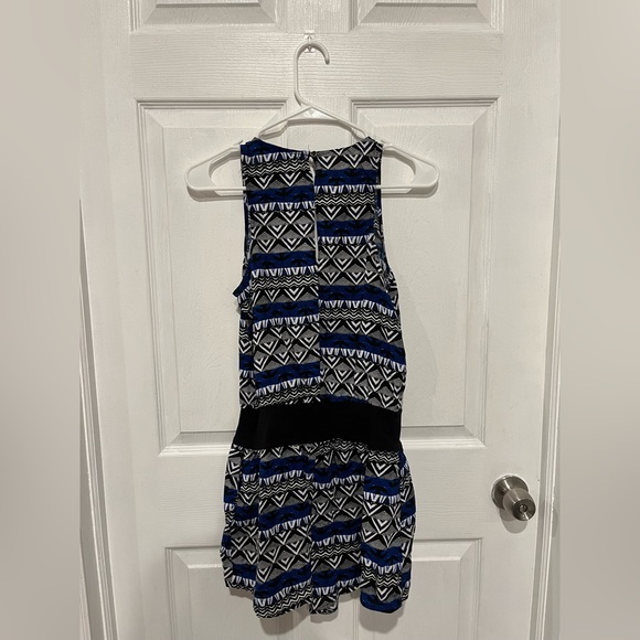 Express Romper - Picture 1 of 3